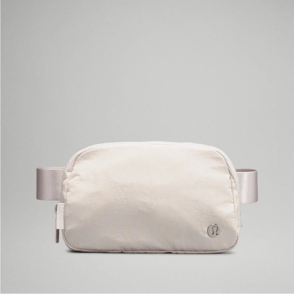 lululemon athletica Handbags - Lululemon White Opal Everywhere Bag Belt